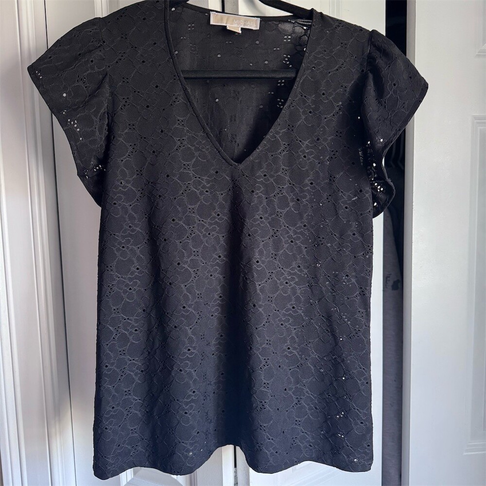 Michael Kors Blouse Womens Size M Black Eyelet Lace V-Neck Flutter Sleeve